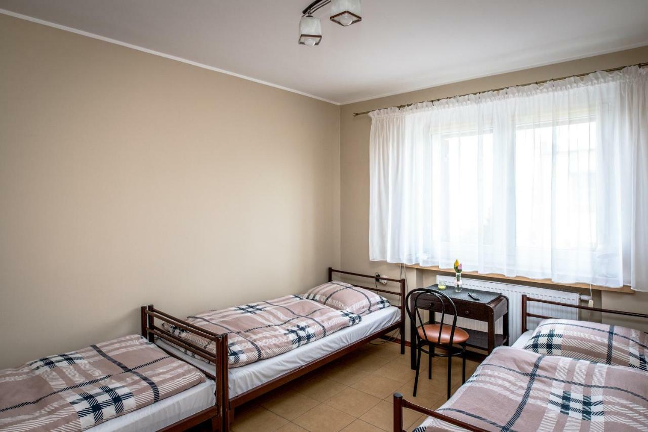 Pokoje Goscinne Arkadia Września エクステリア 写真
