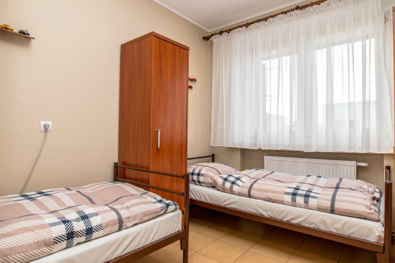 Pokoje Goscinne Arkadia Września エクステリア 写真