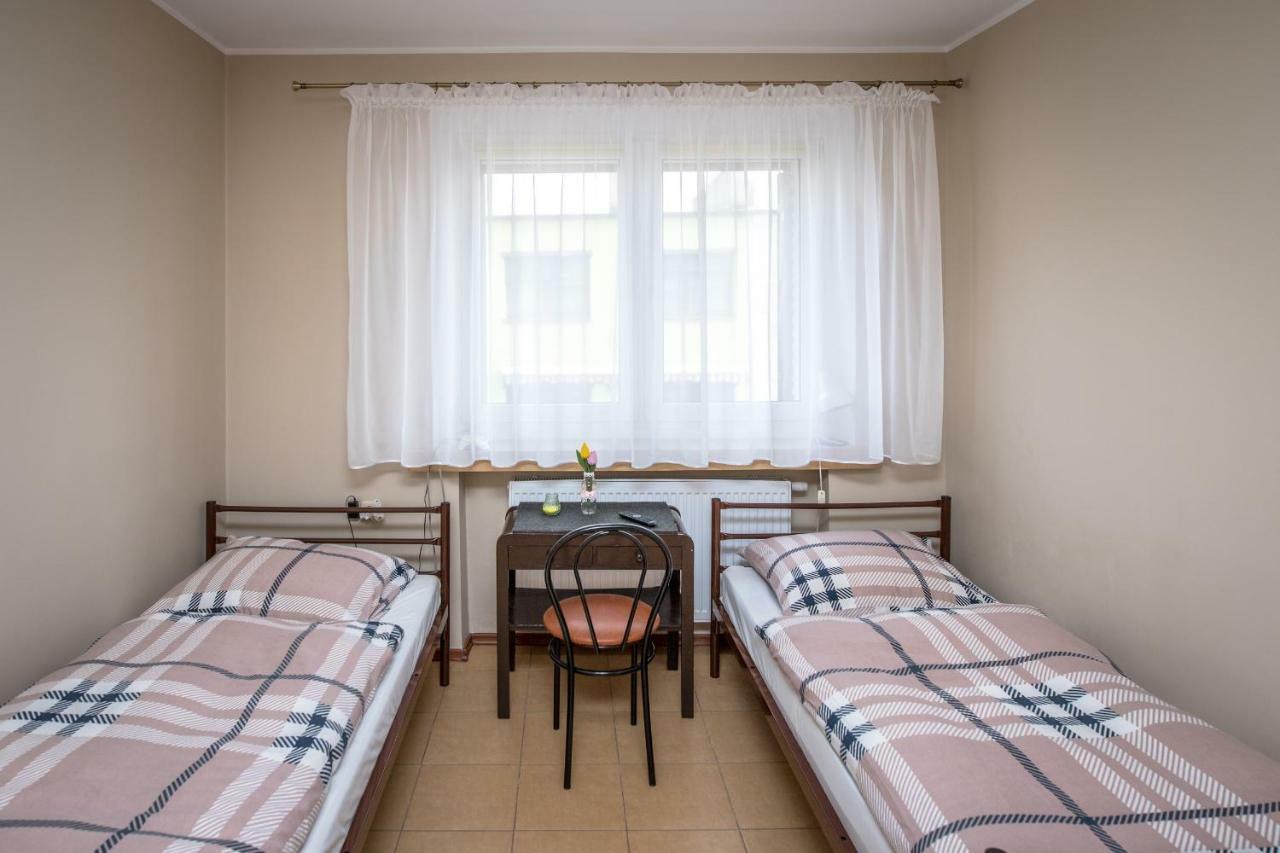 Pokoje Goscinne Arkadia Września エクステリア 写真